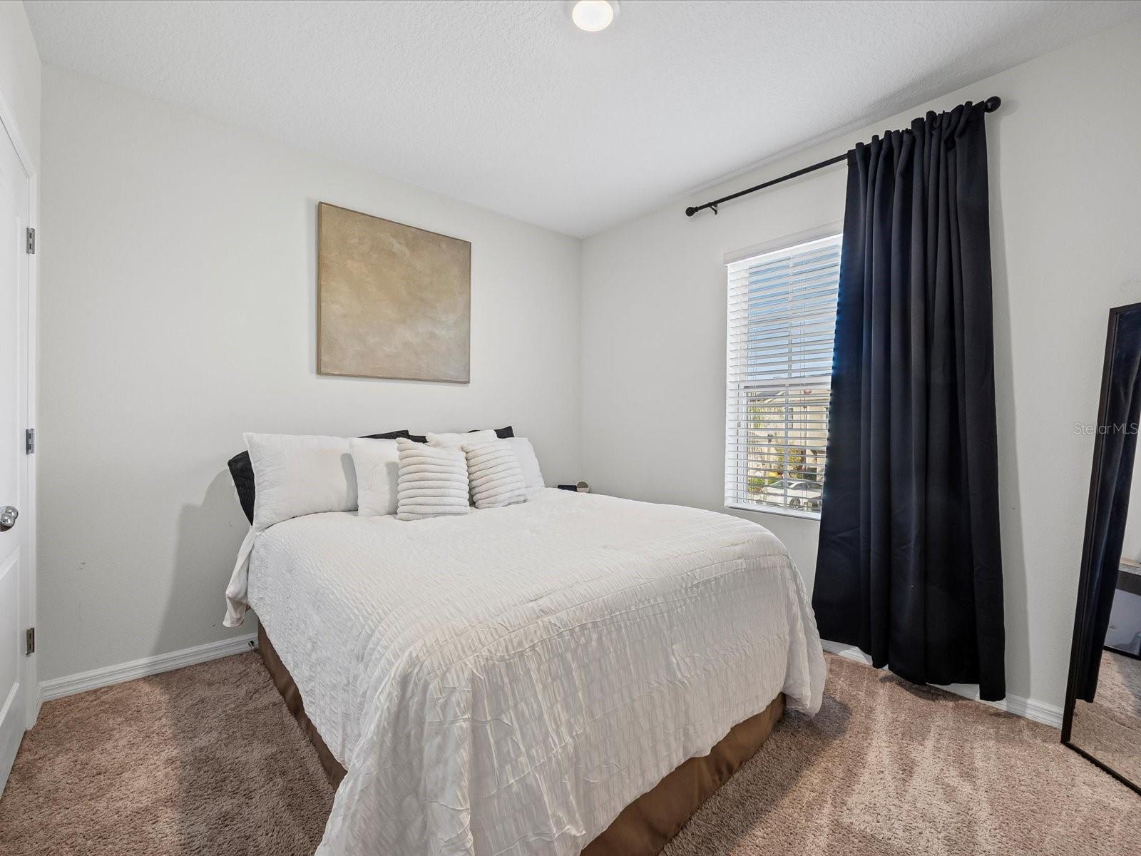 Image 11 of 21 For 347 Arbor Lakes Drive