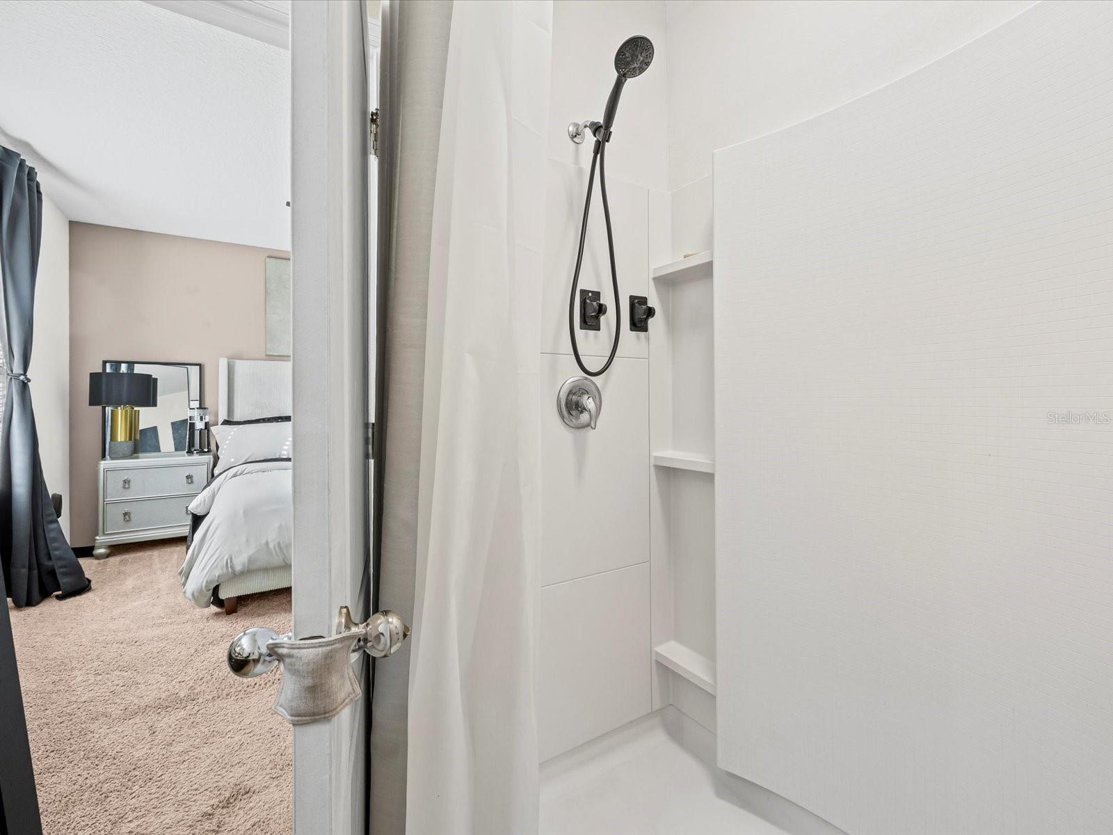 Image 18 of 21 For 347 Arbor Lakes Drive