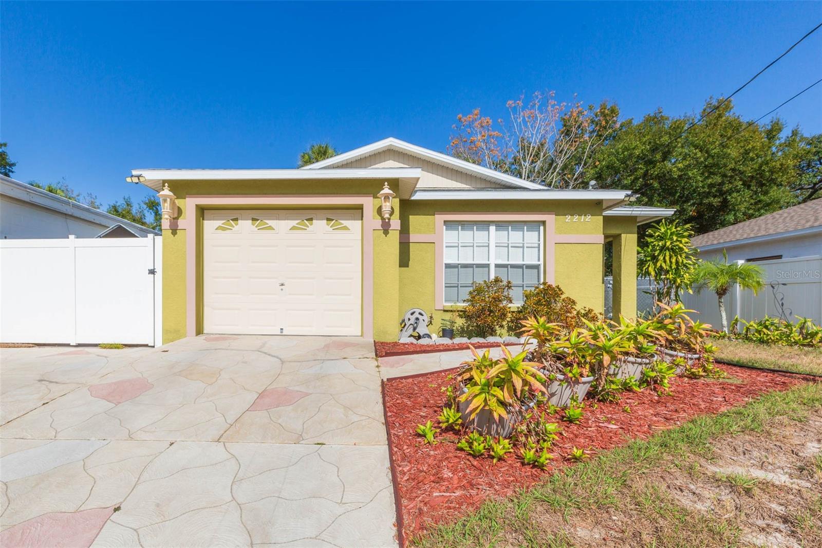 Image 2 of 35 For 2212 Columbus Drive