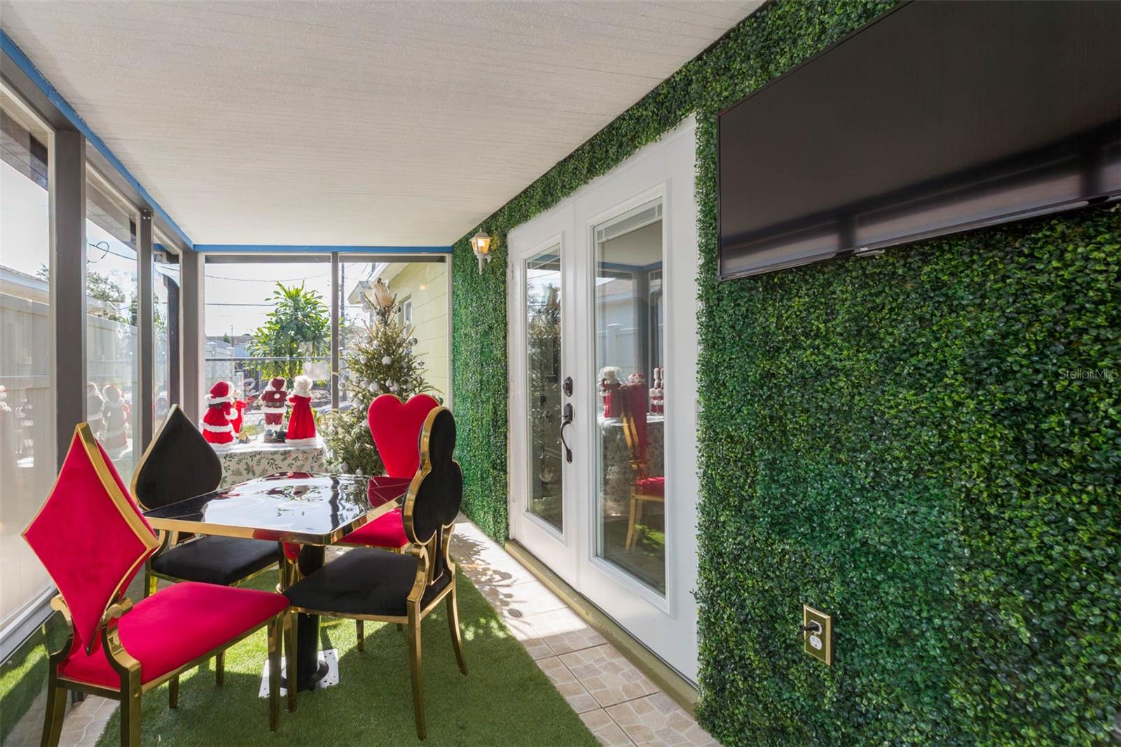 Image 25 of 35 For 2212 Columbus Drive