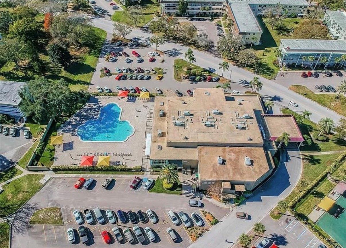 Image 24 of 41 For 2404 Florentine Way 32