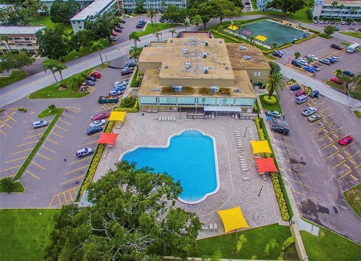 Image 30 of 41 For 2404 Florentine Way 32