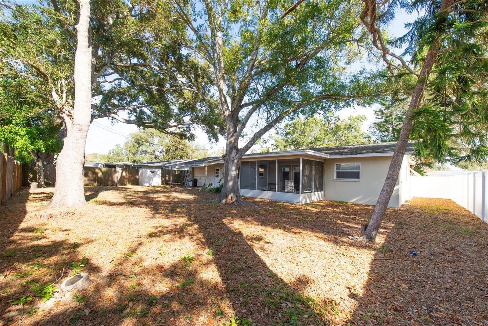 Image 27 of 29 For 1824 Chateau Drive W