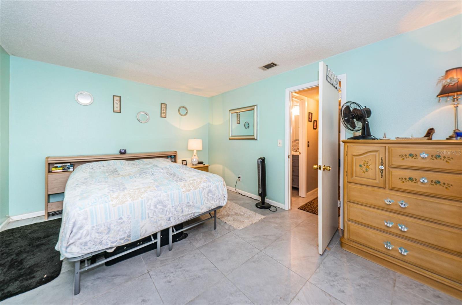 Image 24 of 52 For 5267 81st Street N 8