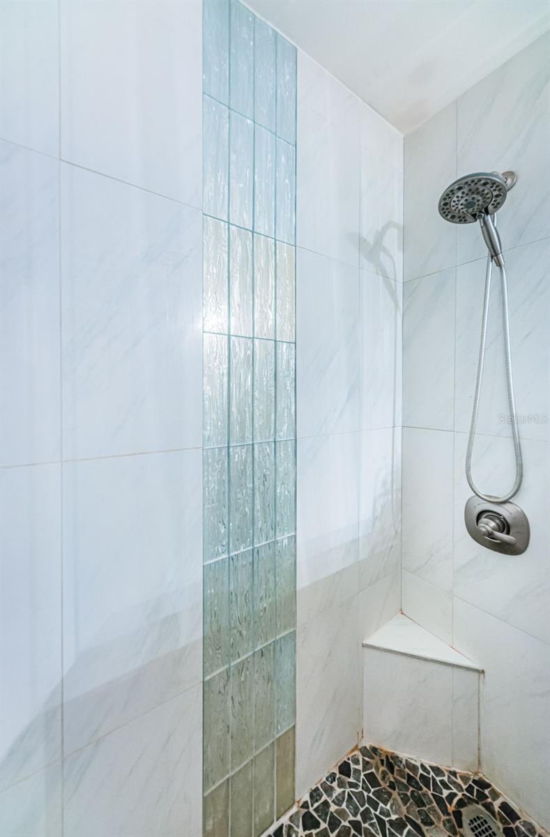 Image 27 of 52 For 5267 81st Street N 8