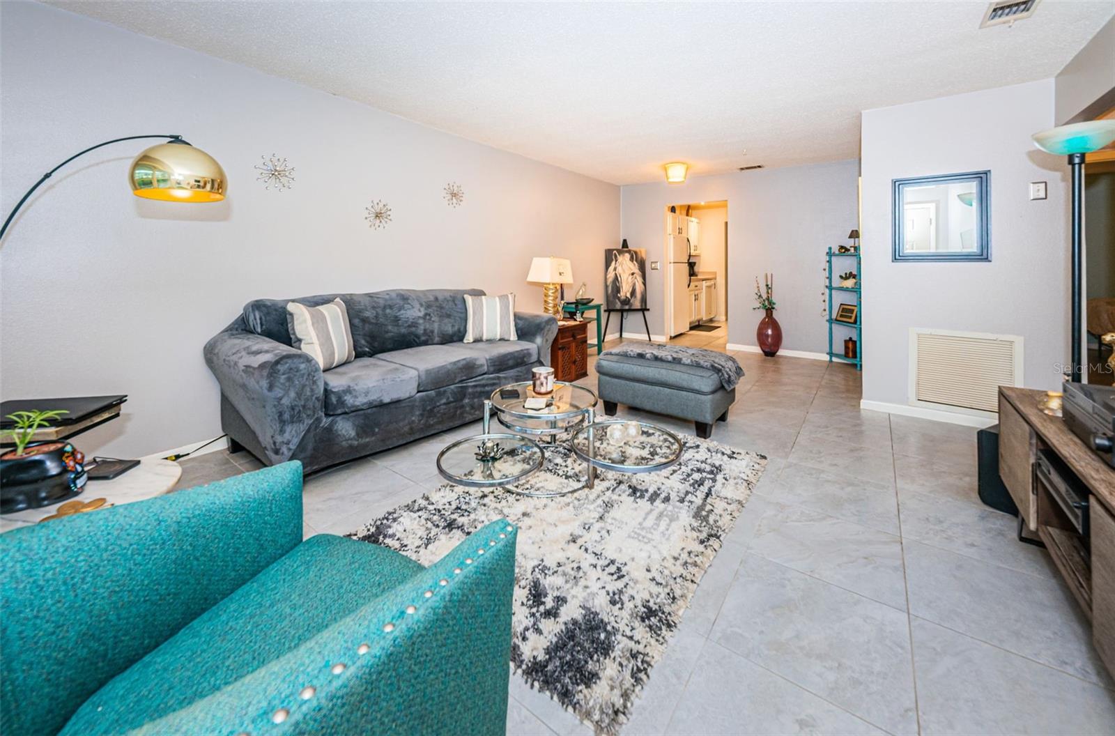 Image 7 of 52 For 5267 81st Street N 8