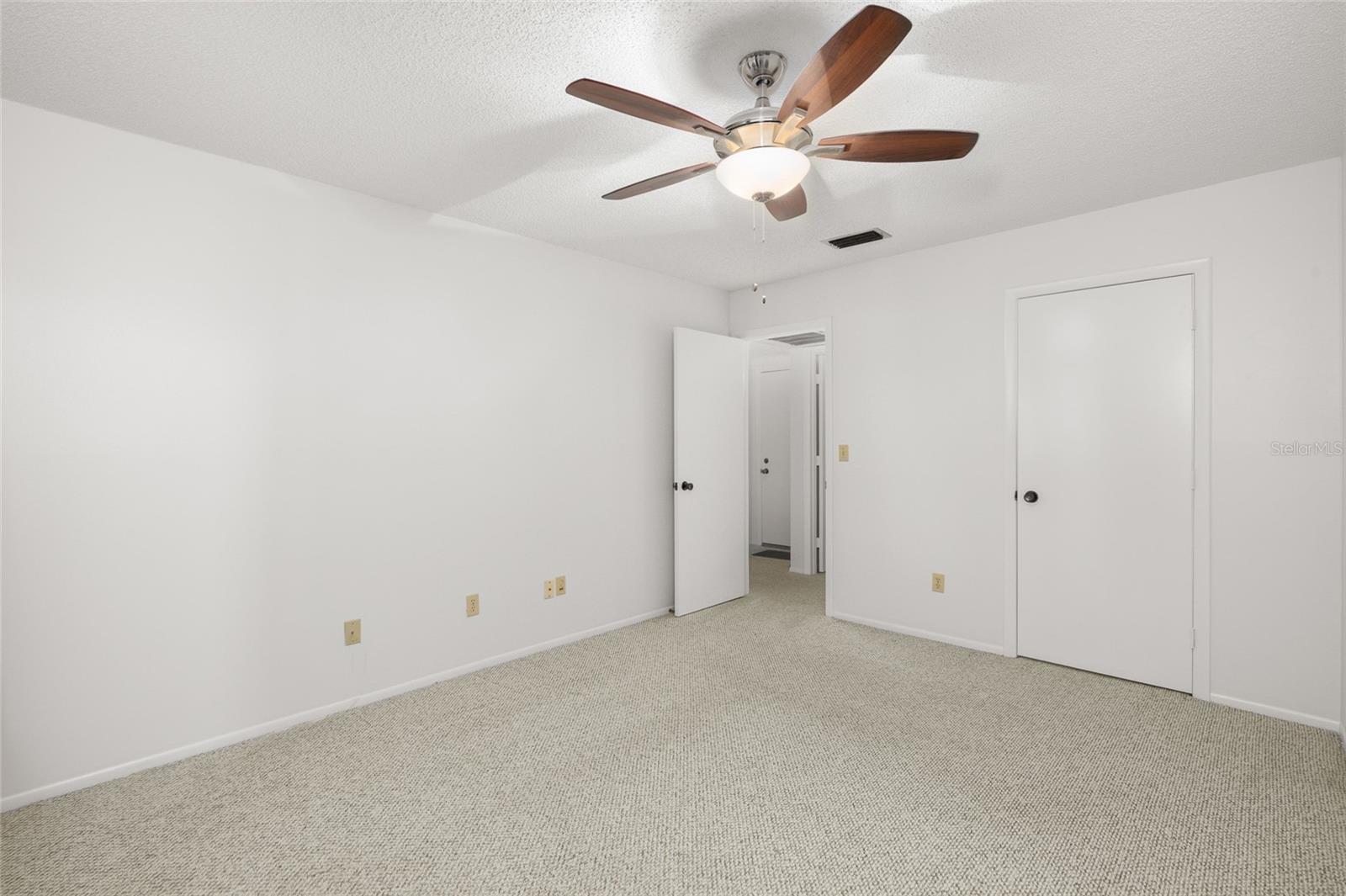 Image 16 of 27 For 1701 Pinehurst Road 24e