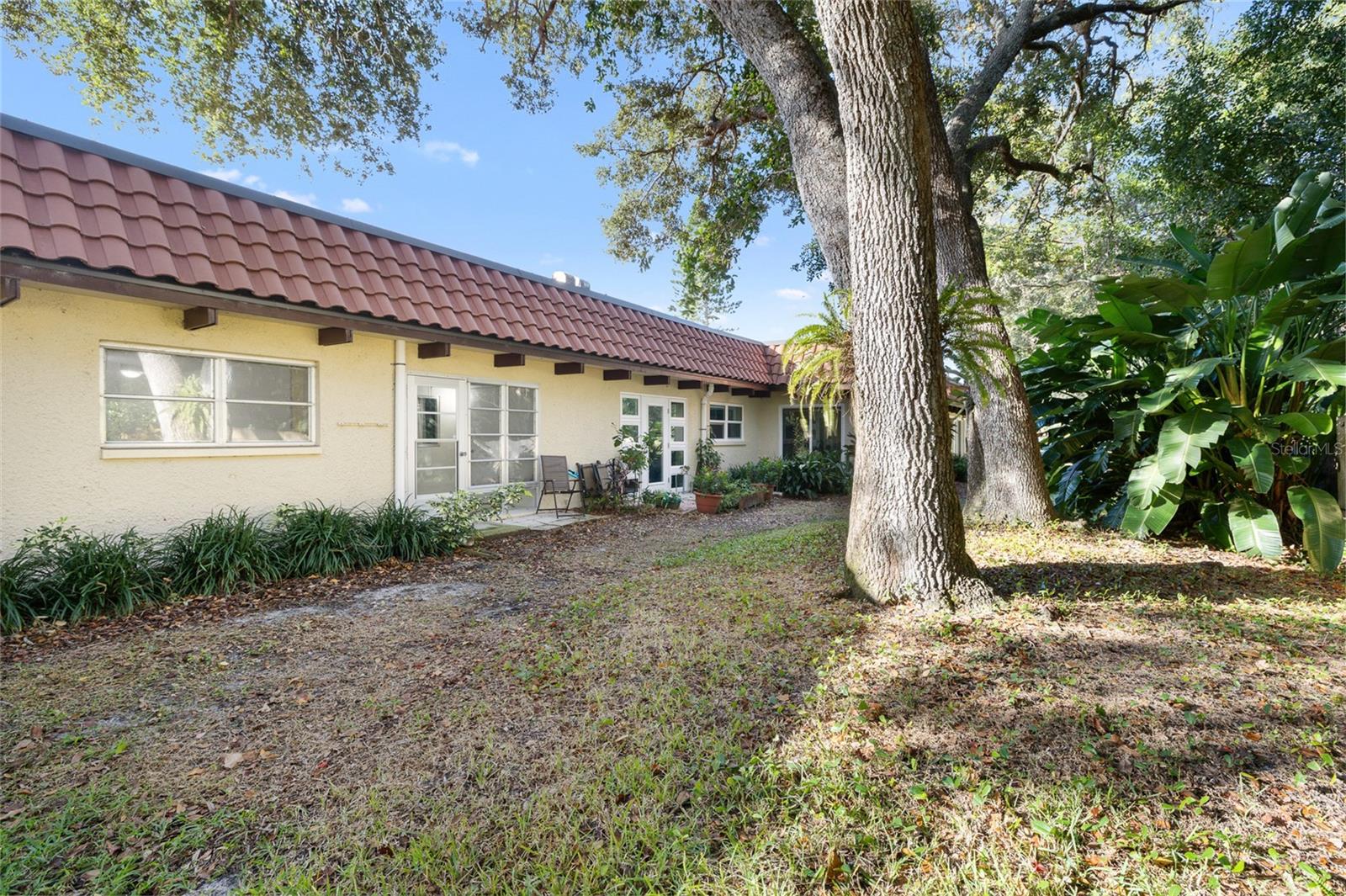 Image 20 of 27 For 1701 Pinehurst Road 24e