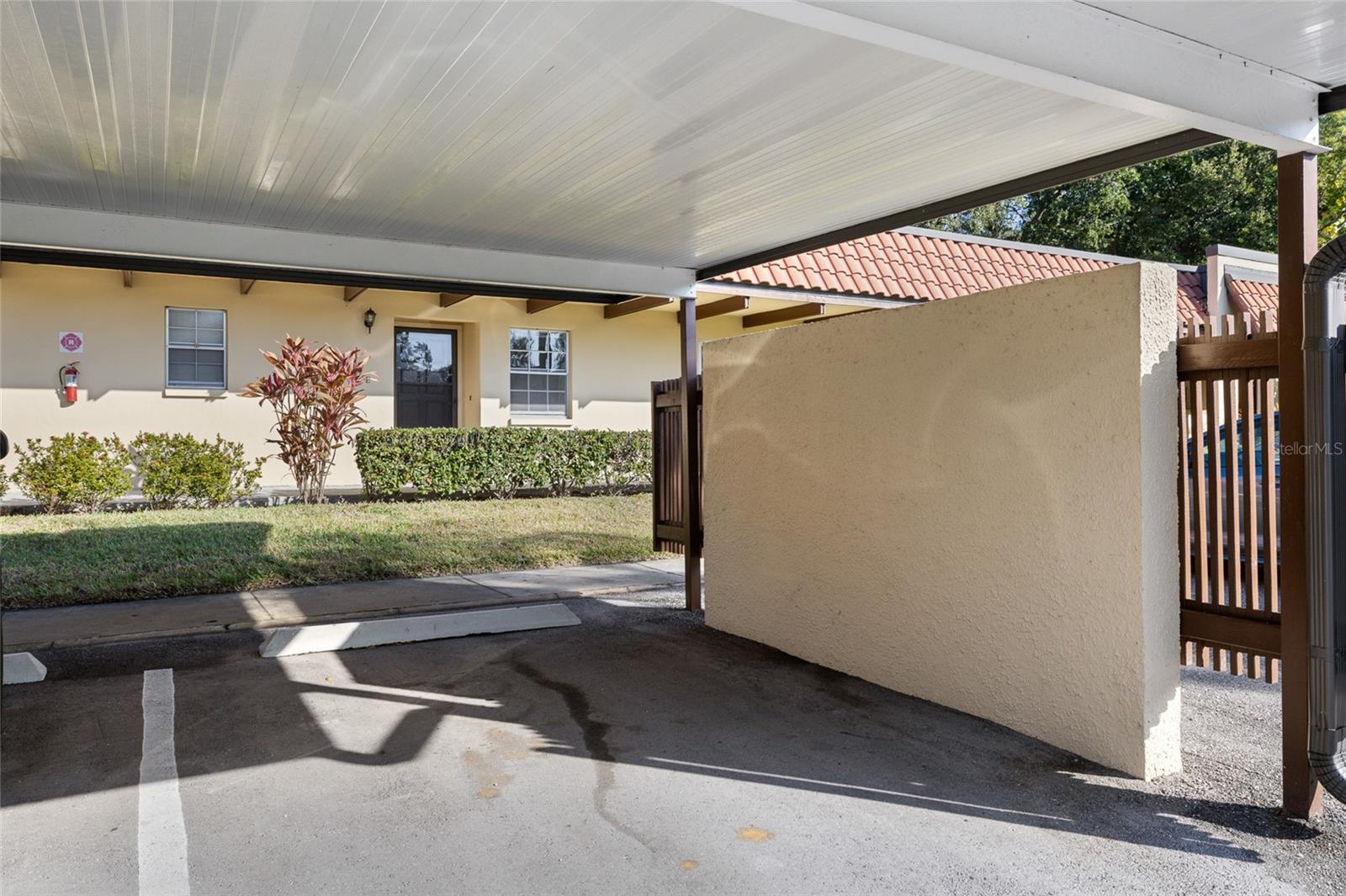 Image 23 of 27 For 1701 Pinehurst Road 24e