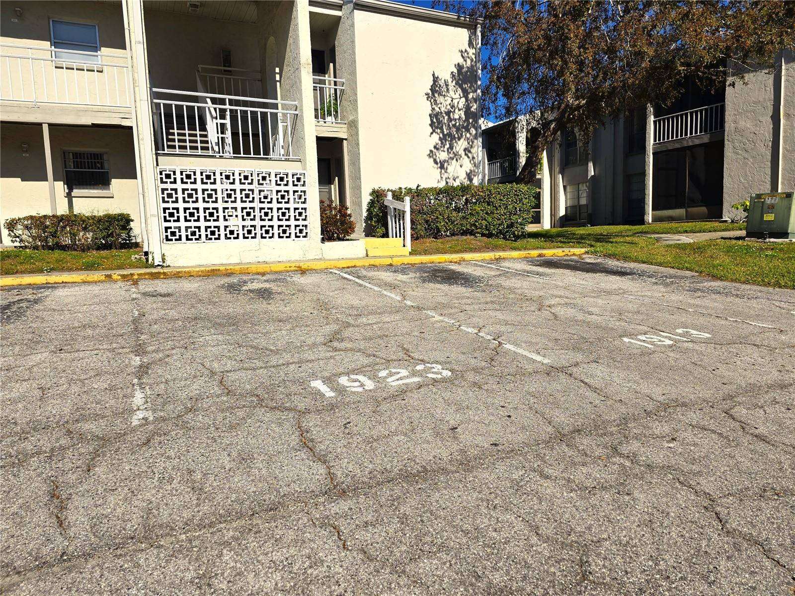 Image 33 of 52 For 2625 State Road 590  1913