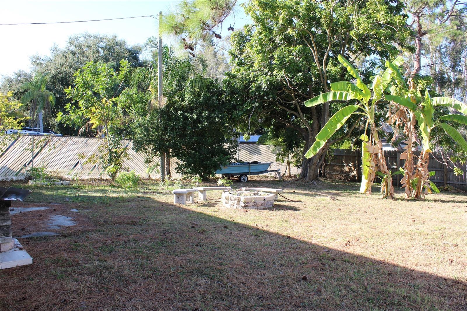 Image 11 of 12 For 6121 56th Avenue N