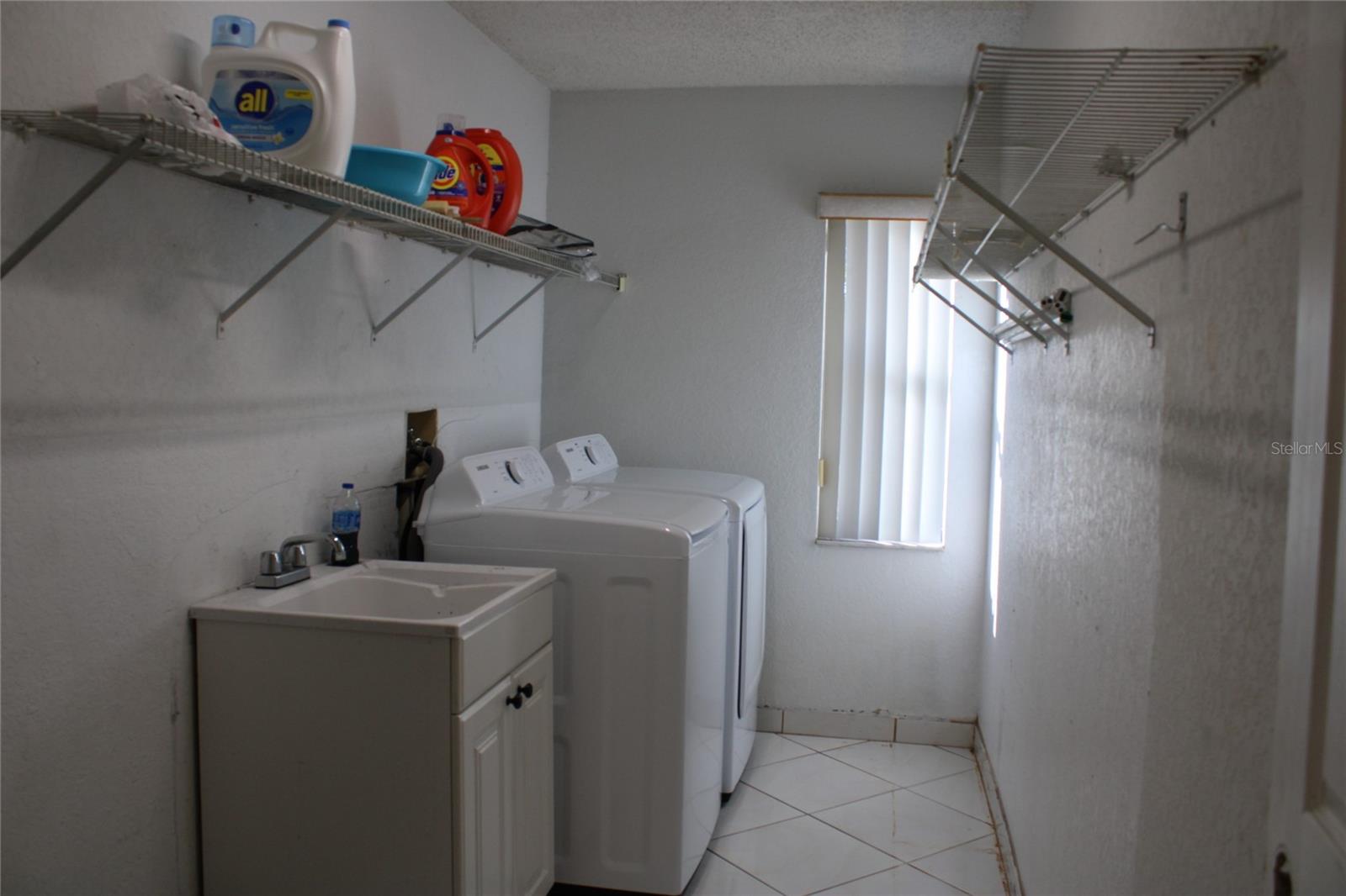 Image 8 of 12 For 6121 56th Avenue N