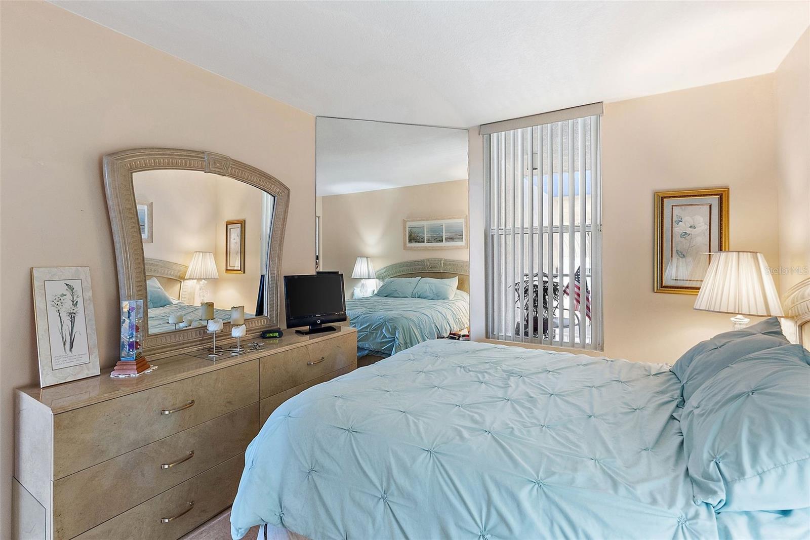 Image 23 of 36 For 5279 Isla Key Boulevard S 417