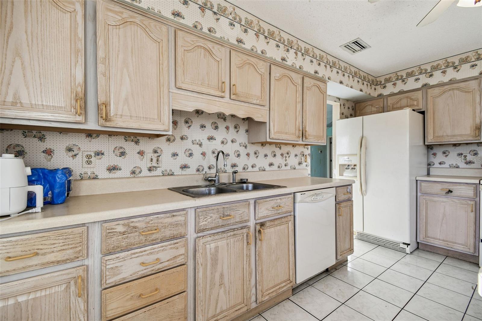 Image 10 of 27 For 1915 Del Webb Boulevard