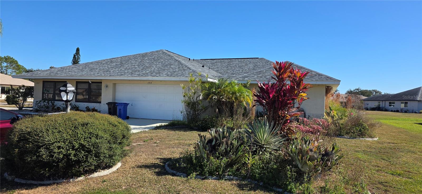 Image 2 of 27 For 1915 Del Webb Boulevard