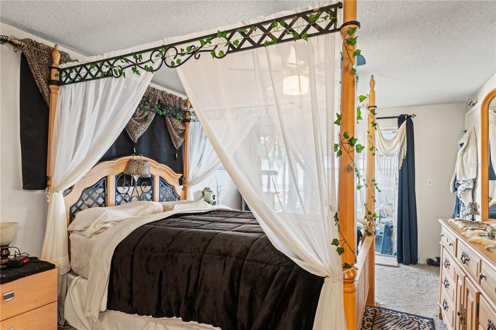 Image 18 of 41 For 4042 Jib Sail Court