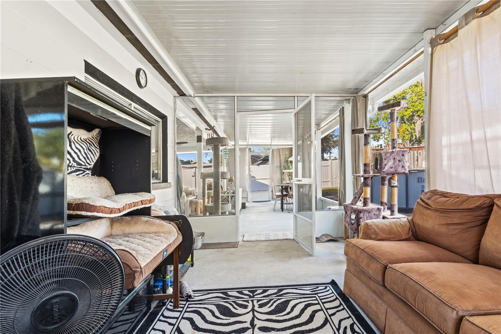 Image 30 of 41 For 4042 Jib Sail Court