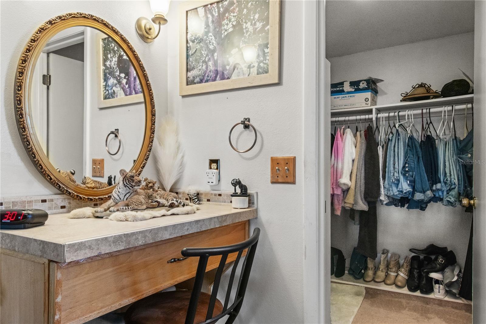 Image 33 of 41 For 4042 Jib Sail Court