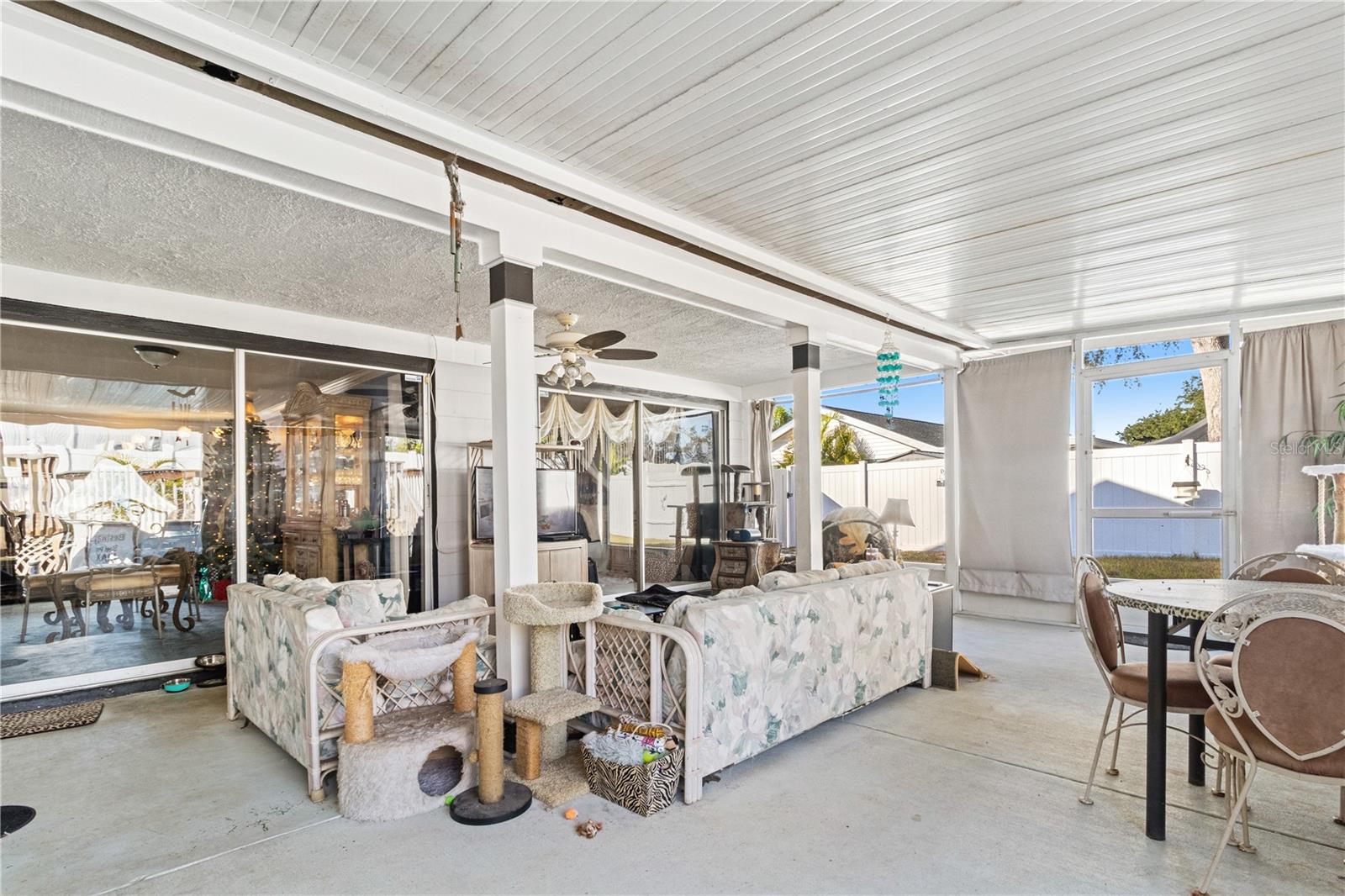 Image 35 of 41 For 4042 Jib Sail Court