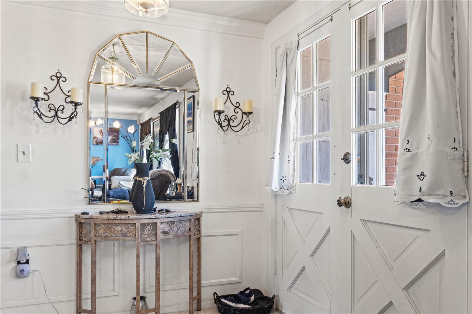 Image 4 of 41 For 4042 Jib Sail Court