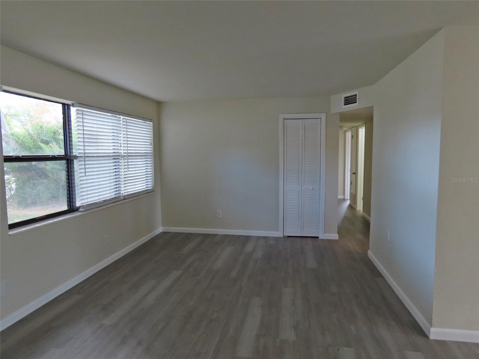 Image 7 of 28 For 2615 62nd Terrace N