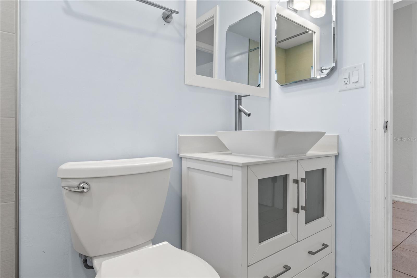 Image 18 of 29 For 7124 72nd Street