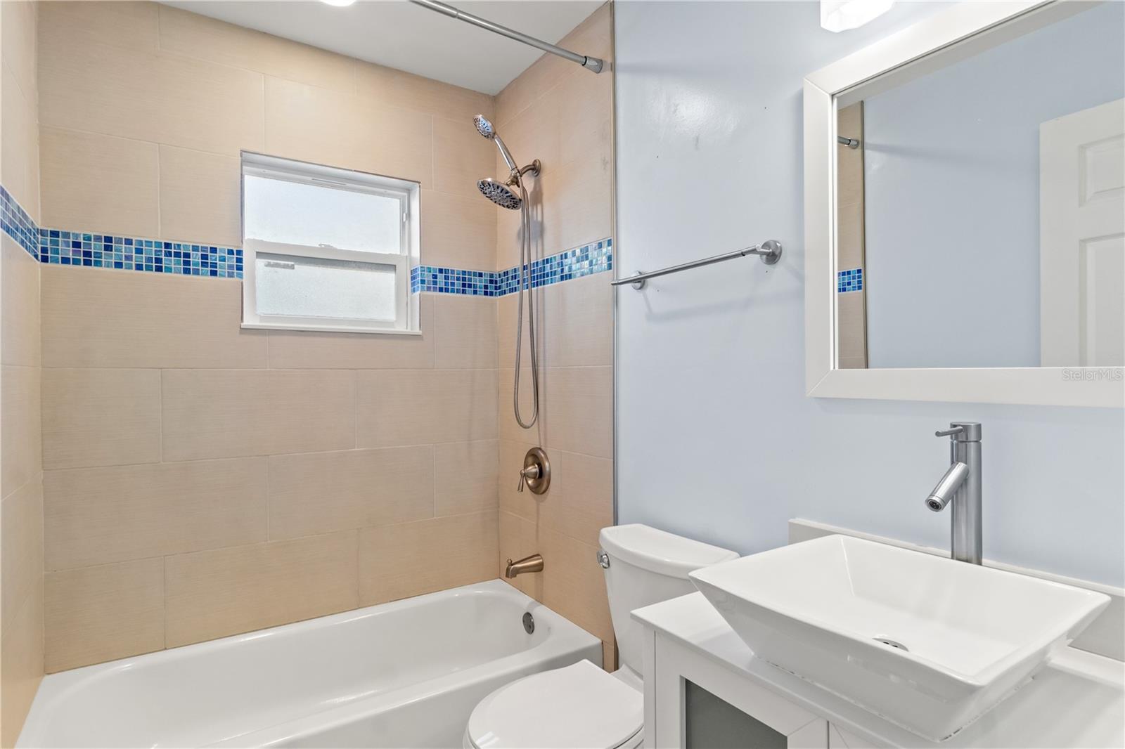 Image 19 of 29 For 7124 72nd Street