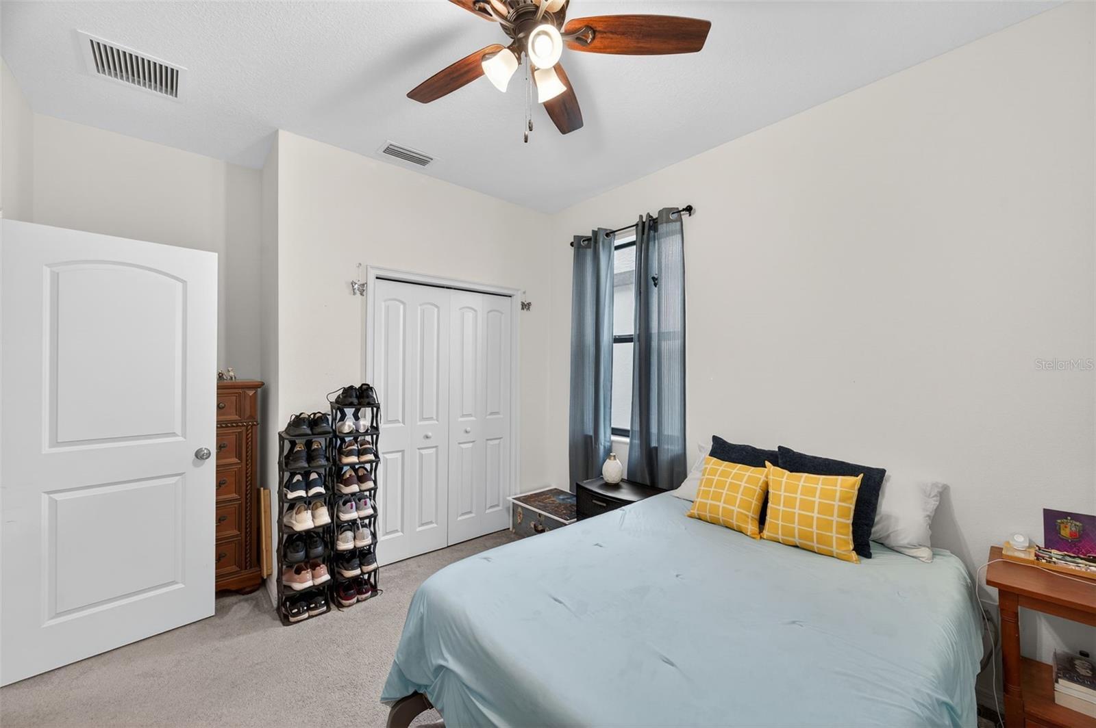 Listing photo id 23 for 13737 Garden Hills Drive