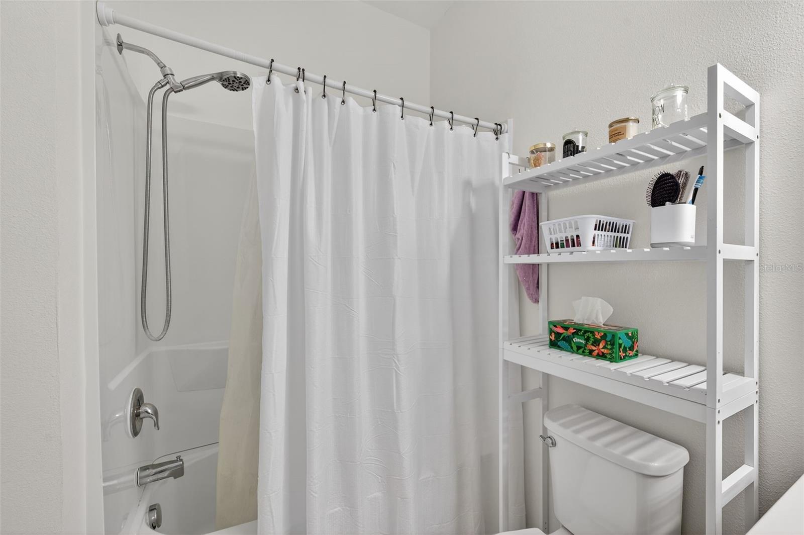 Listing photo id 26 for 13737 Garden Hills Drive