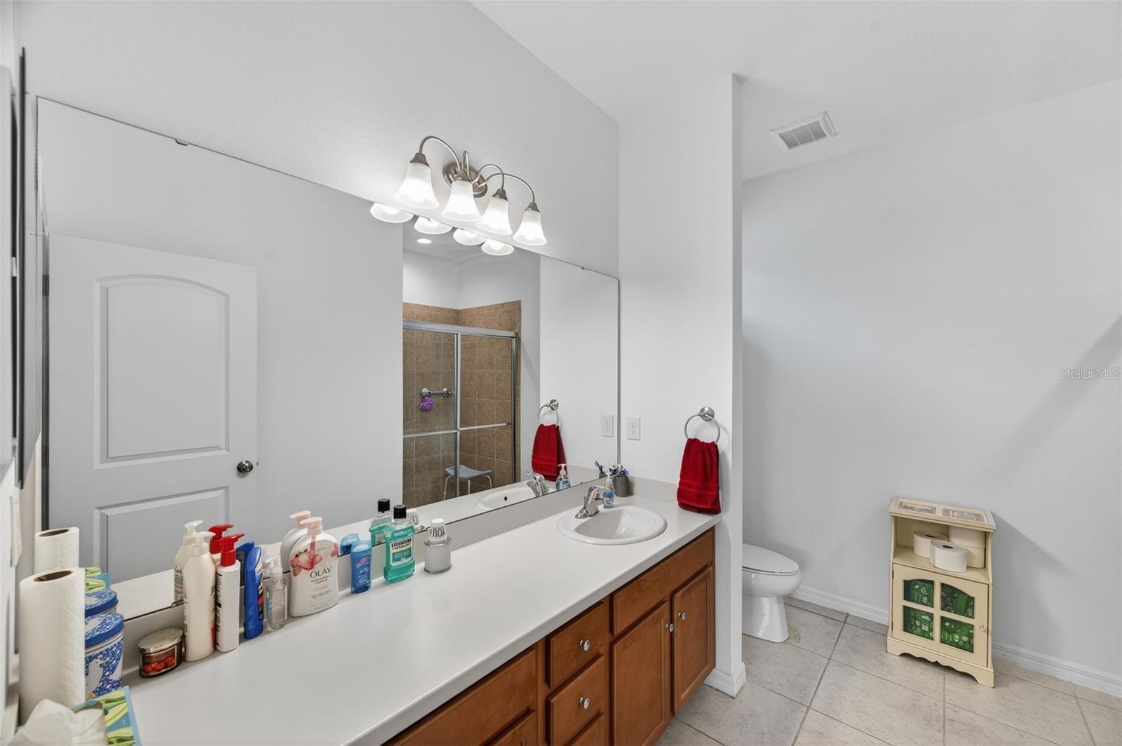 Listing photo id 31 for 13737 Garden Hills Drive