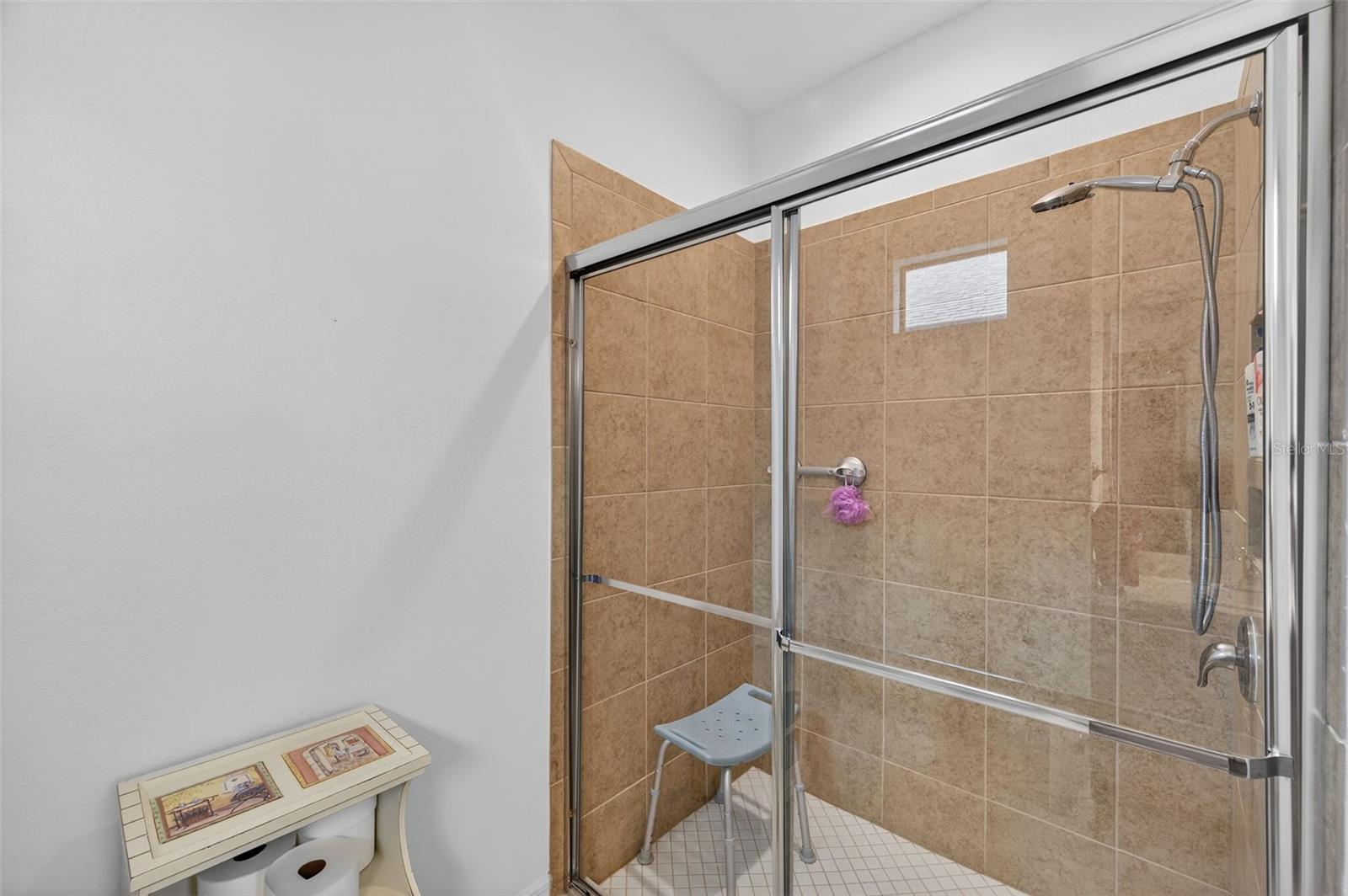 Listing photo id 32 for 13737 Garden Hills Drive