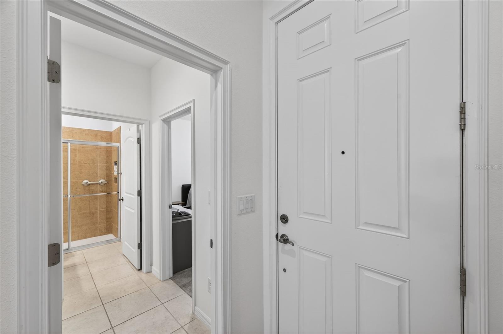 Listing photo id 33 for 13737 Garden Hills Drive