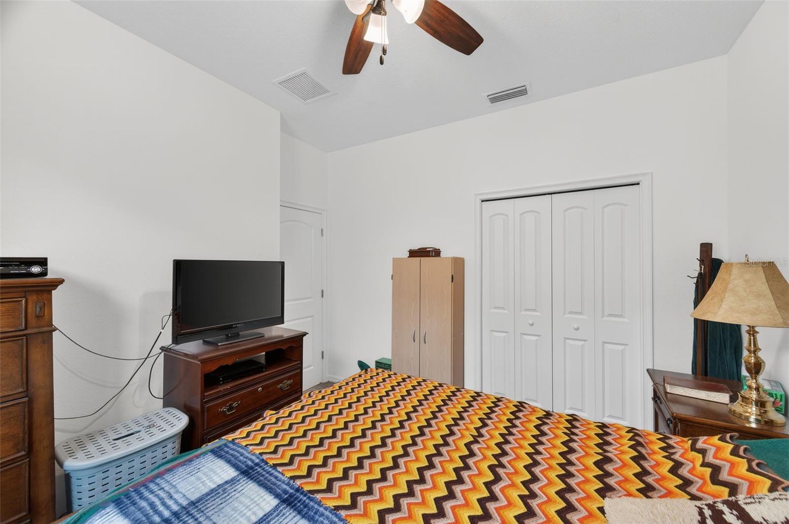 Listing photo id 40 for 13737 Garden Hills Drive