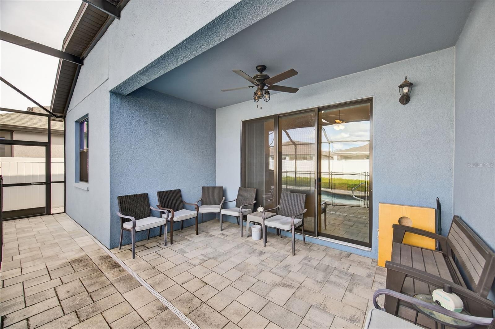 Listing photo id 44 for 13737 Garden Hills Drive