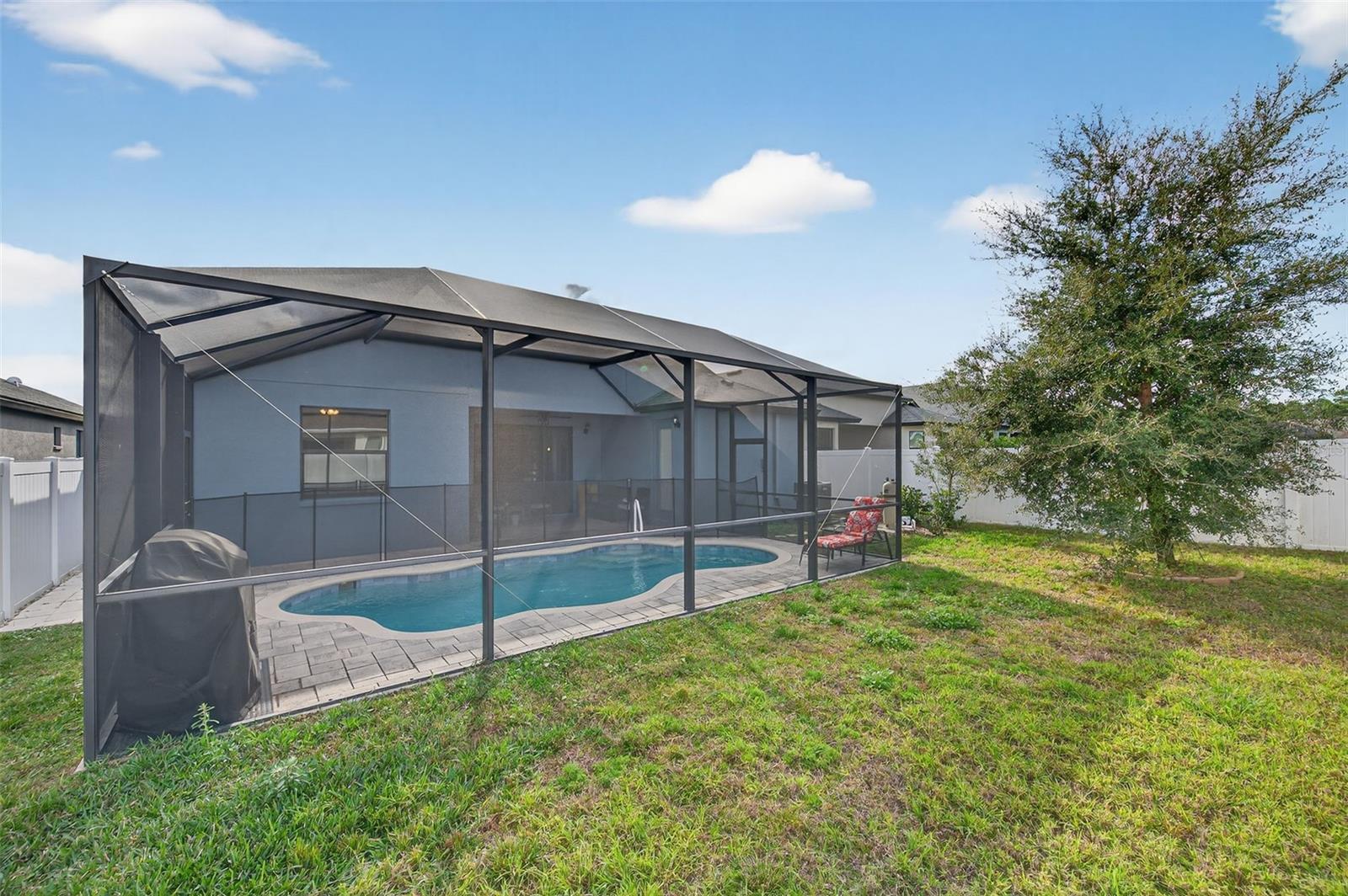 Listing photo id 50 for 13737 Garden Hills Drive