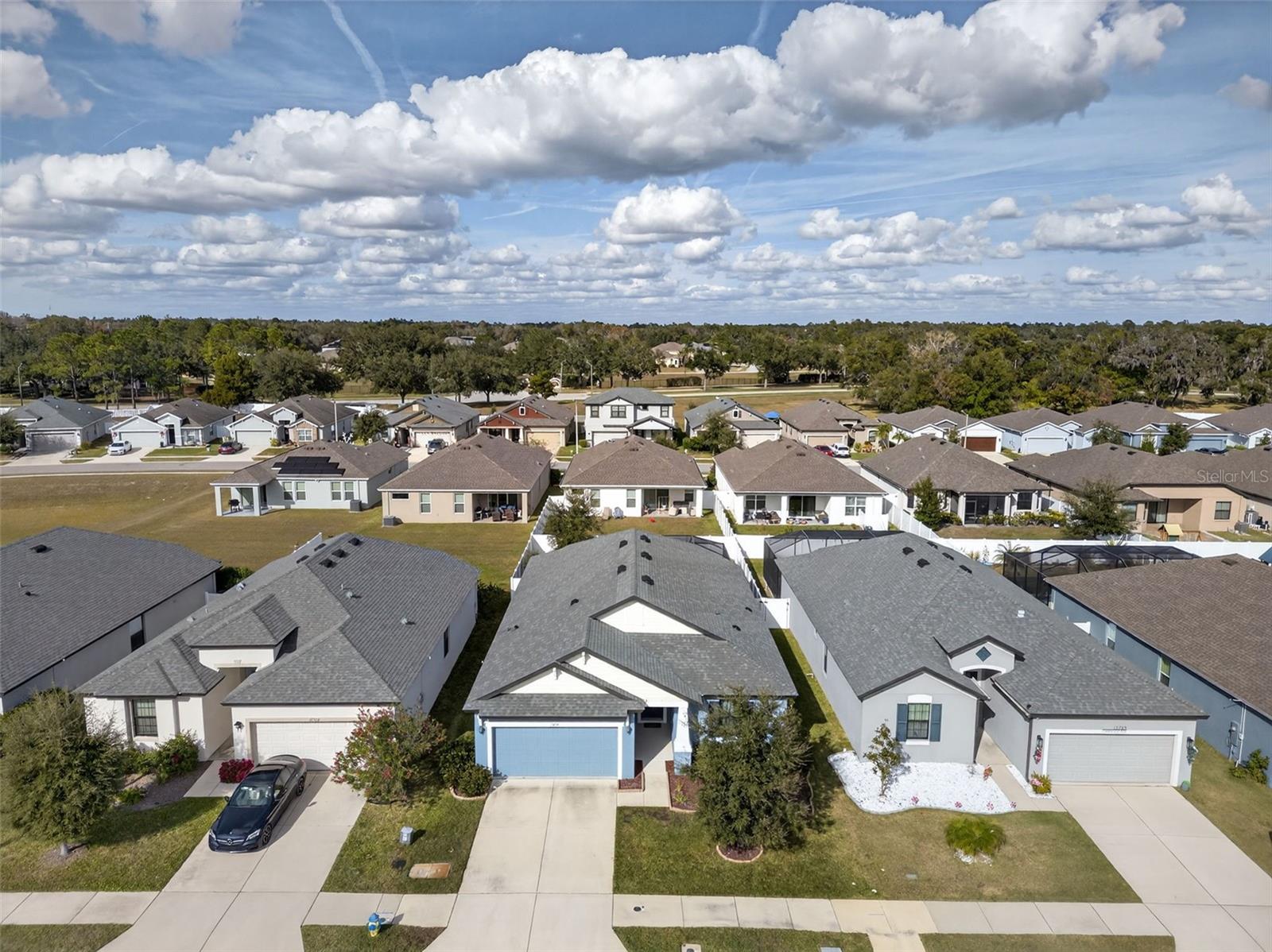 Listing photo id 53 for 13737 Garden Hills Drive