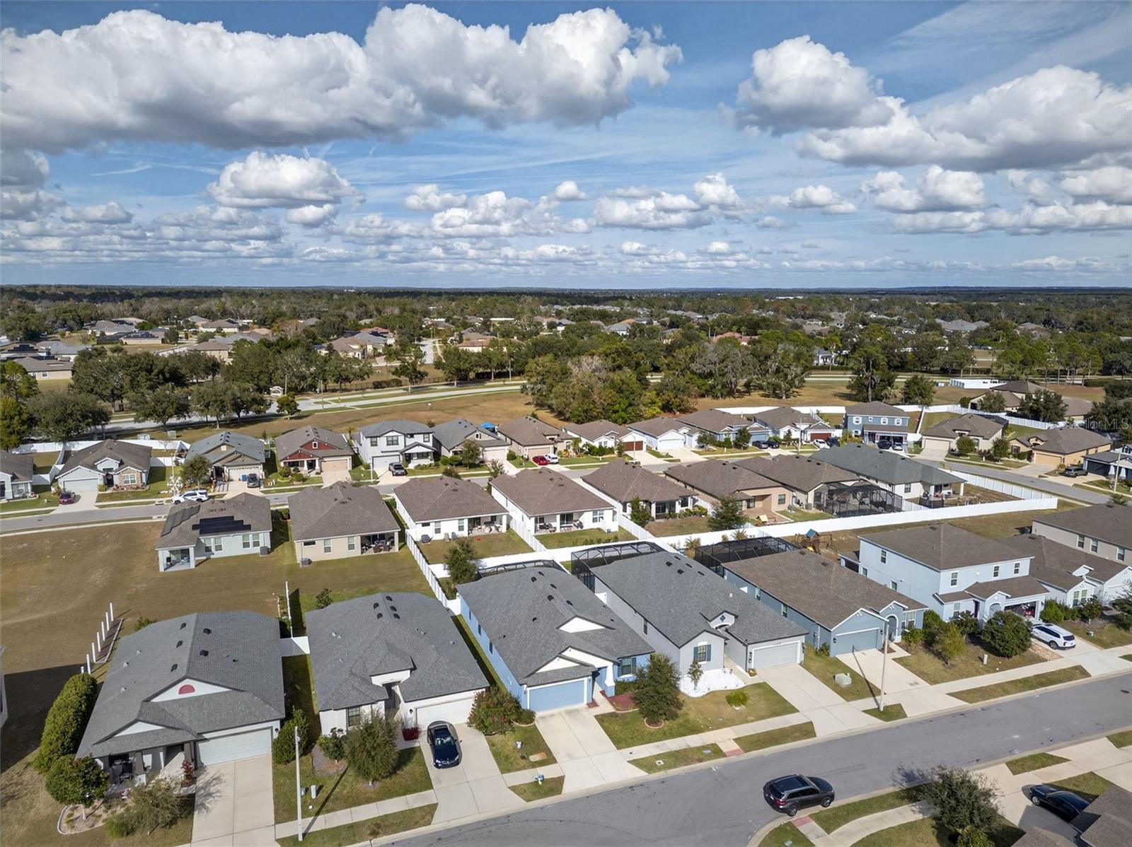 Listing photo id 55 for 13737 Garden Hills Drive