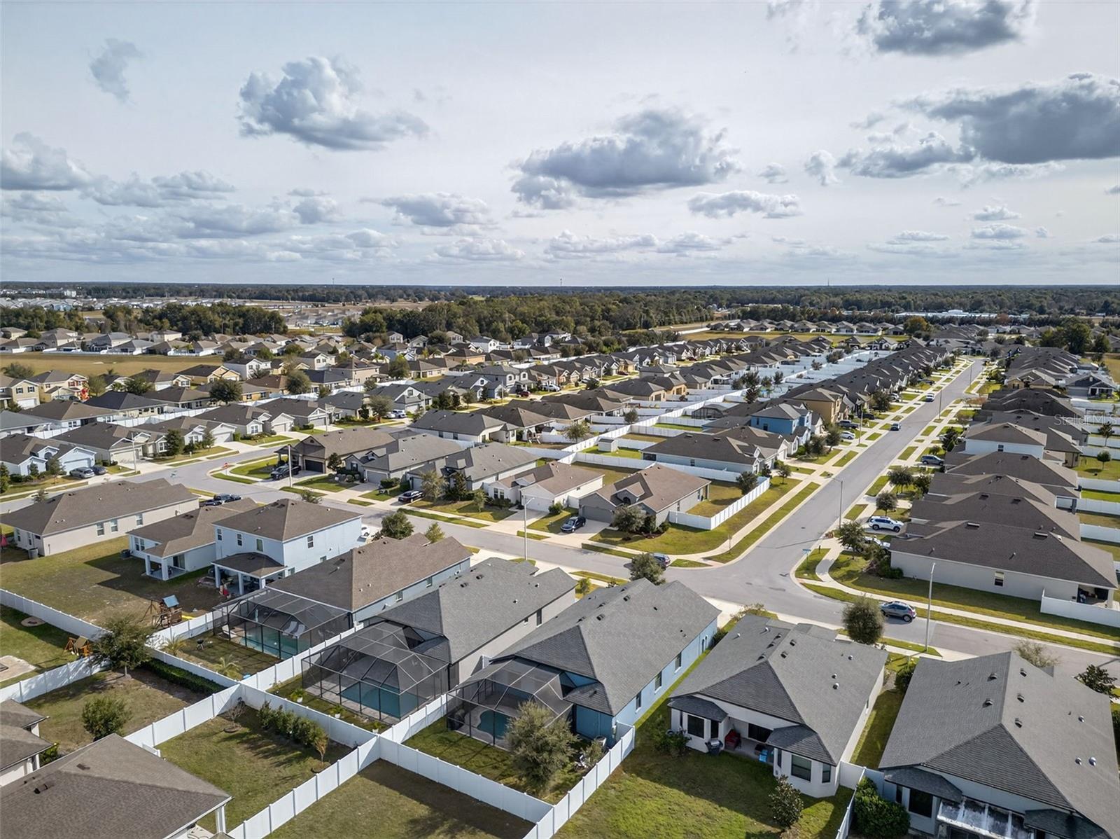 Listing photo id 57 for 13737 Garden Hills Drive