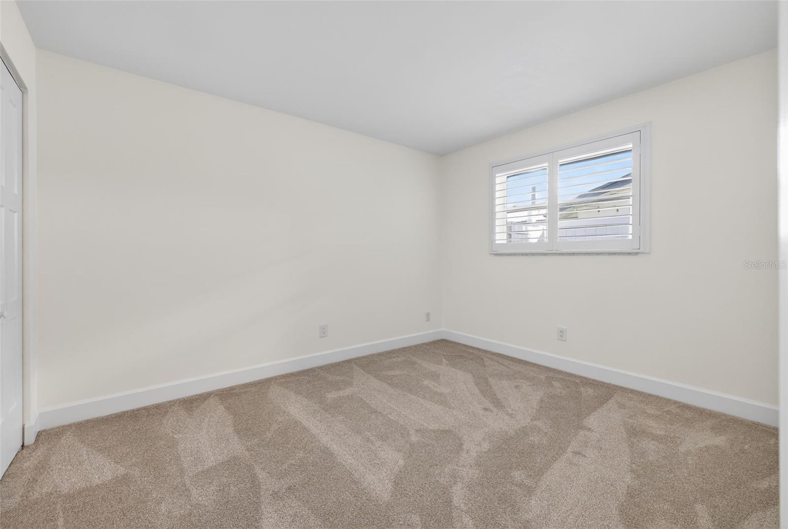 Listing photo id 26 for 2043 Tanglewood Way Ne