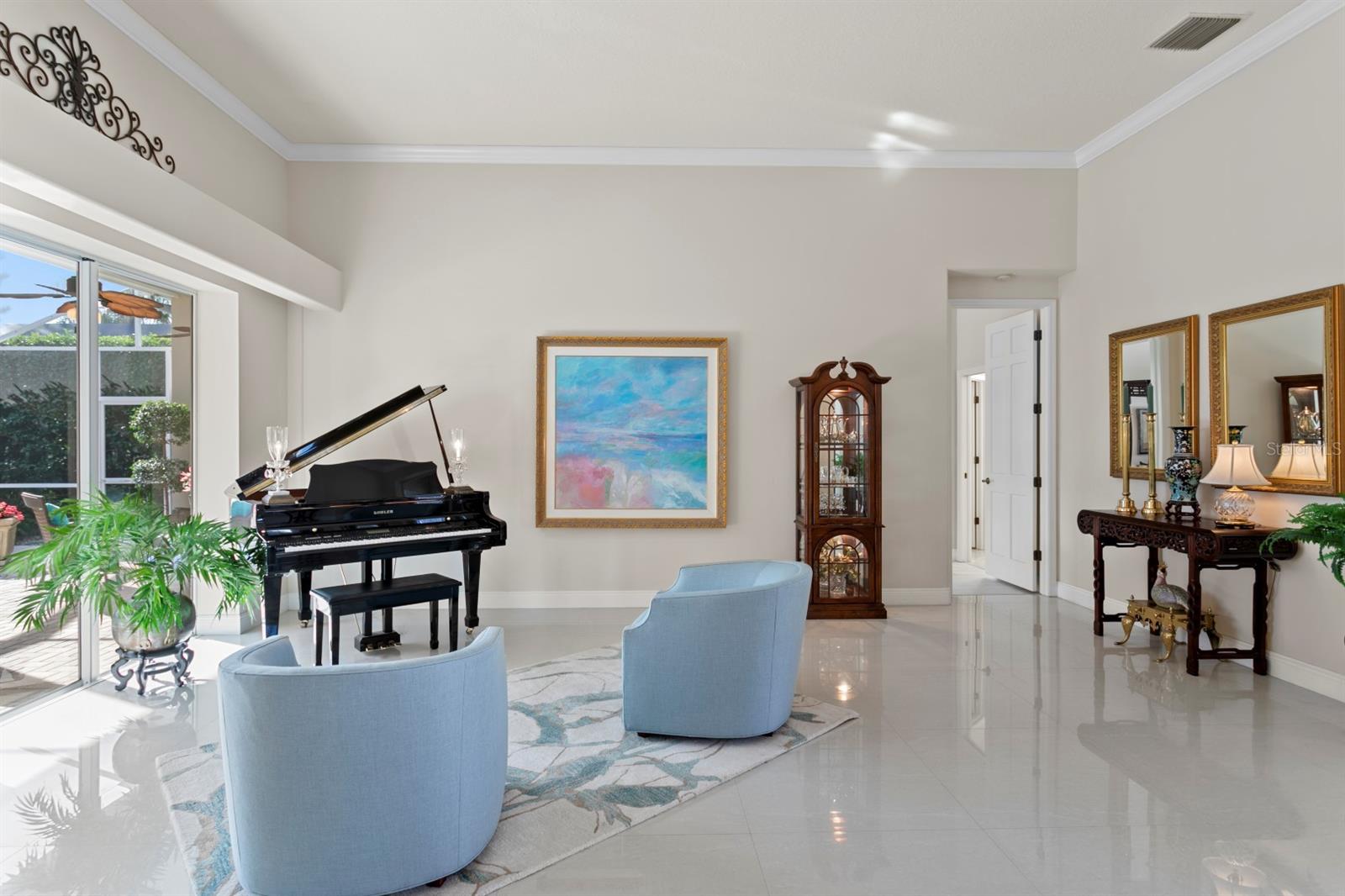 Listing photo id 16 for 16333 Birkdale Drive