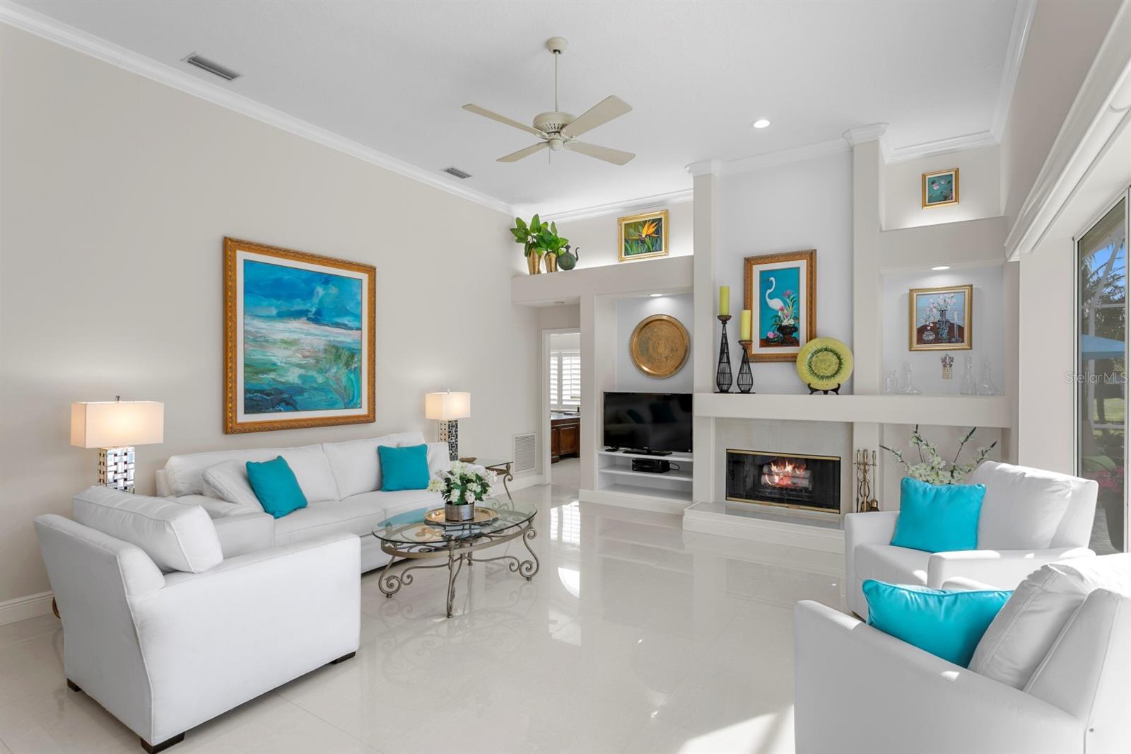 Listing photo id 23 for 16333 Birkdale Drive