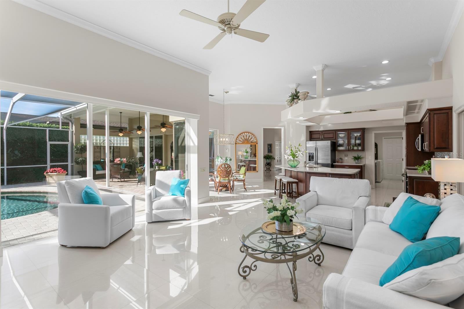 Listing photo id 27 for 16333 Birkdale Drive