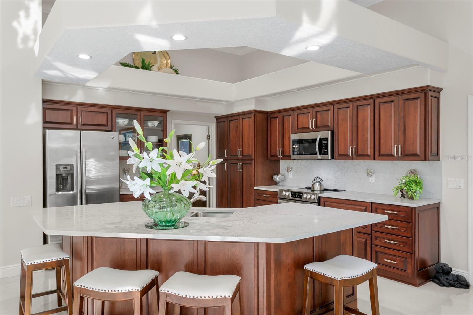 Listing photo id 30 for 16333 Birkdale Drive