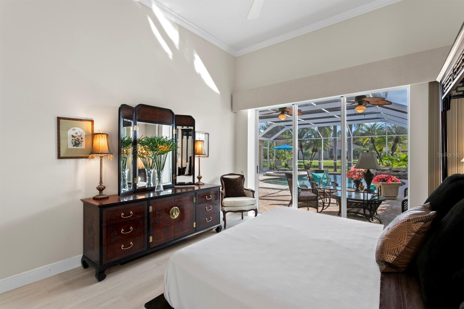 Listing photo id 38 for 16333 Birkdale Drive