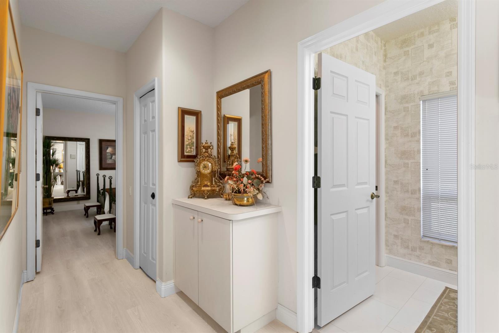 Listing photo id 42 for 16333 Birkdale Drive