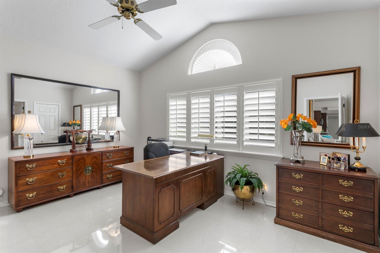 Listing photo id 50 for 16333 Birkdale Drive