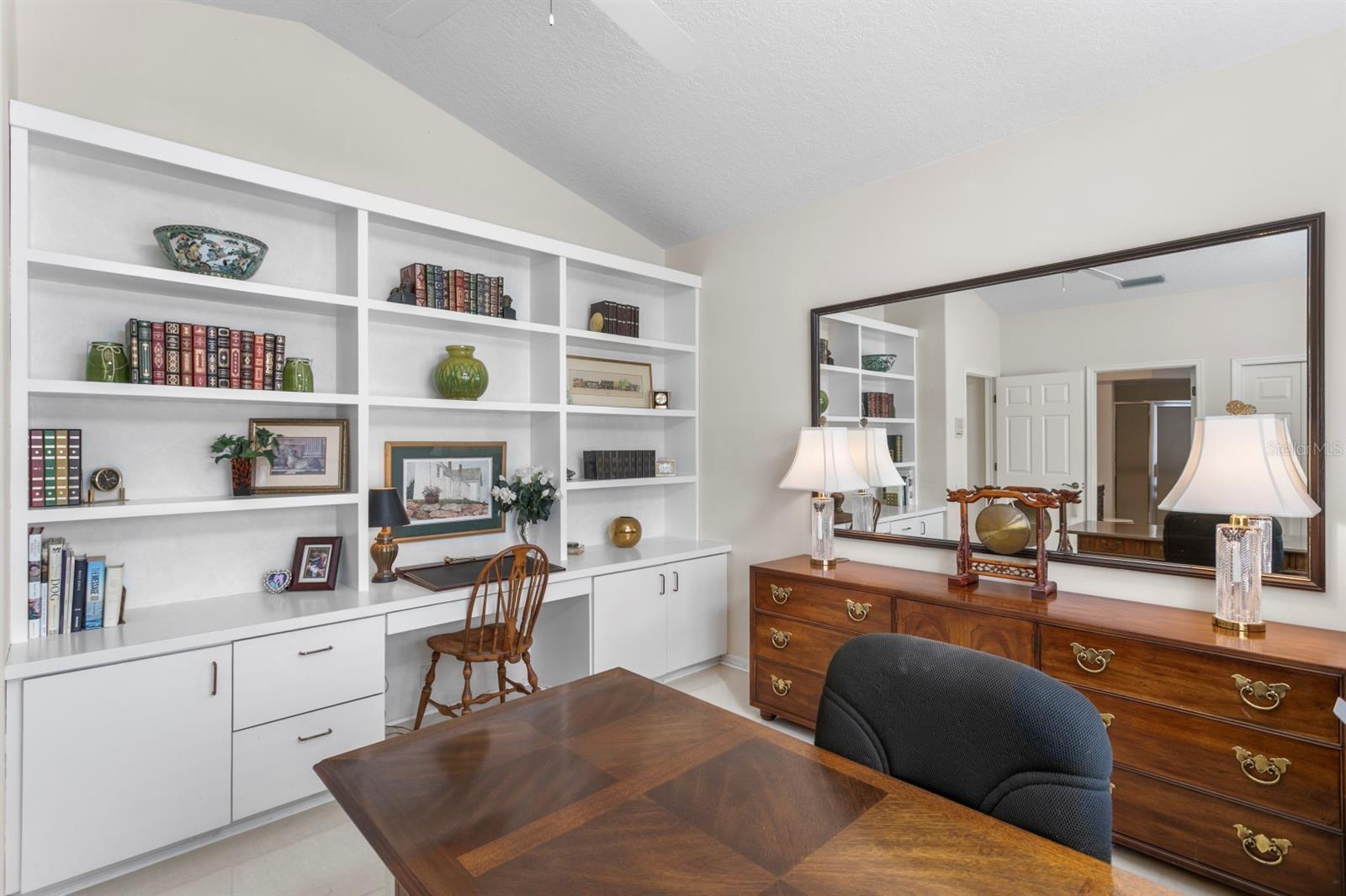 Listing photo id 51 for 16333 Birkdale Drive