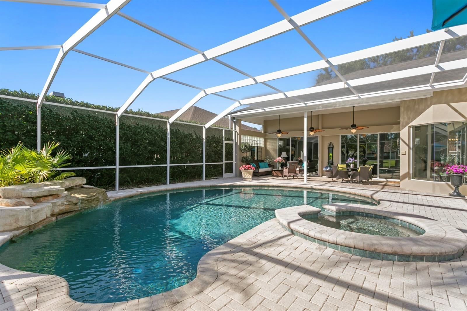 Listing photo id 59 for 16333 Birkdale Drive