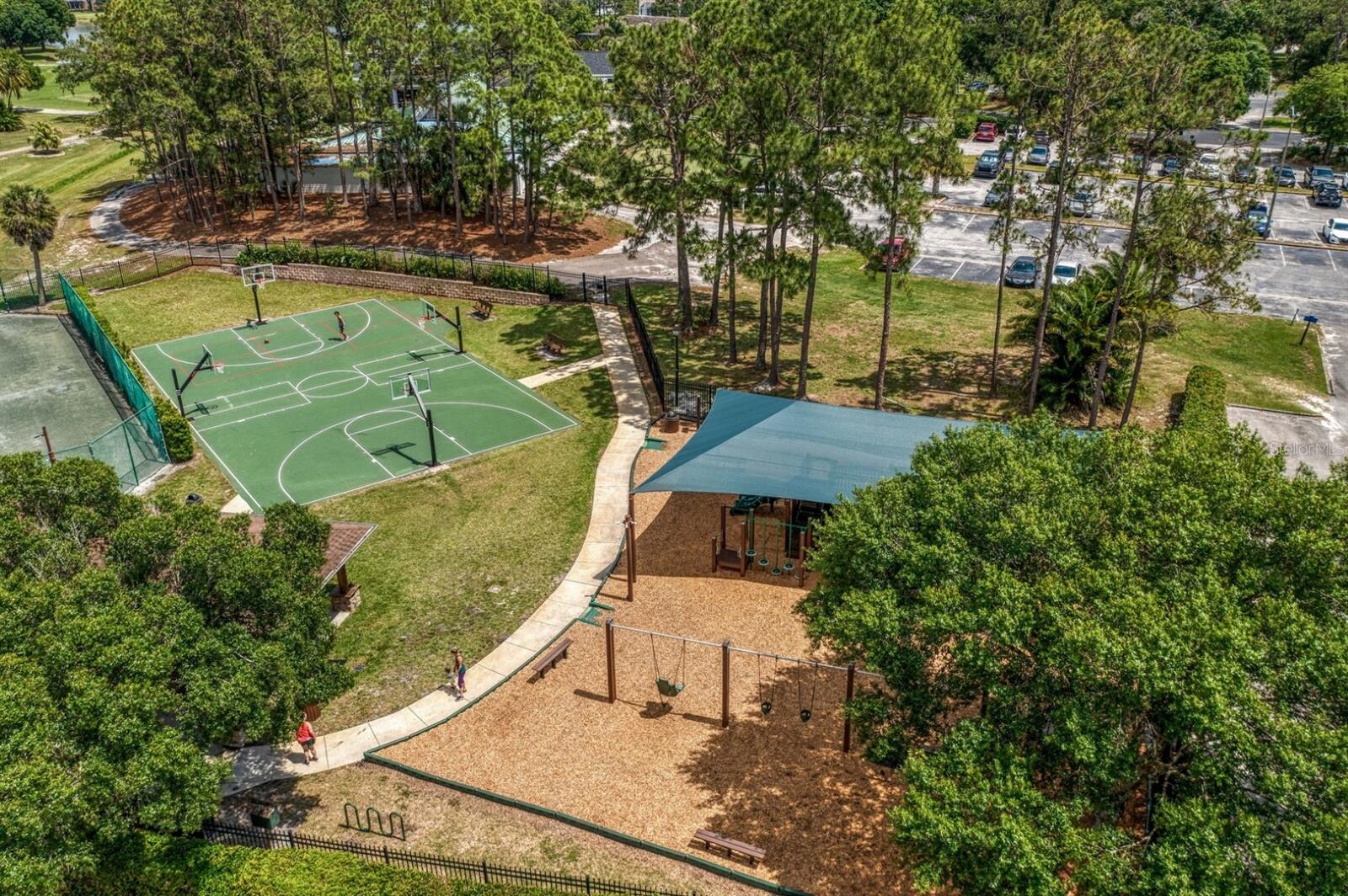 Listing photo id 82 for 16333 Birkdale Drive