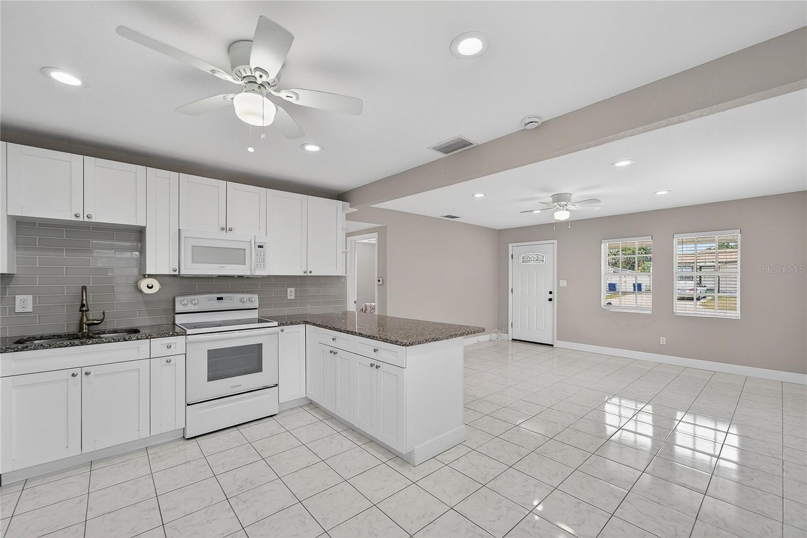 Image 10 of 46 For 4945 36th Avenue N